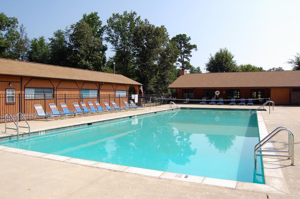 Forest Lake Camping Resort Cabin 18 Advance Bagian luar foto