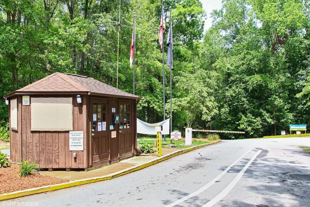 Forest Lake Camping Resort Cabin 18 Advance Bagian luar foto